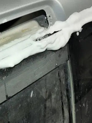 Leak source diagnosis at 123 Glass Company in Omaha